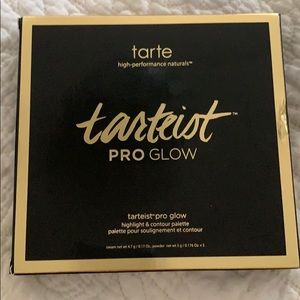 Tarte highlight and contour palette